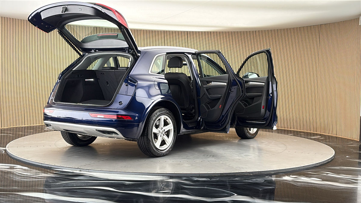 More views of Audi Q5