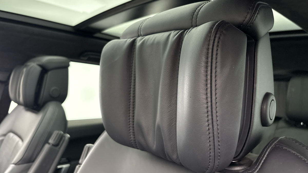 Land Rover Range Rover Sport Image 25