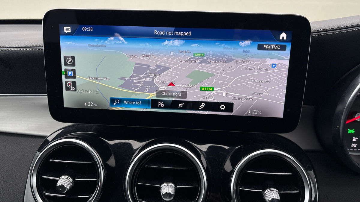 Mercedes-Benz GLC Image 17