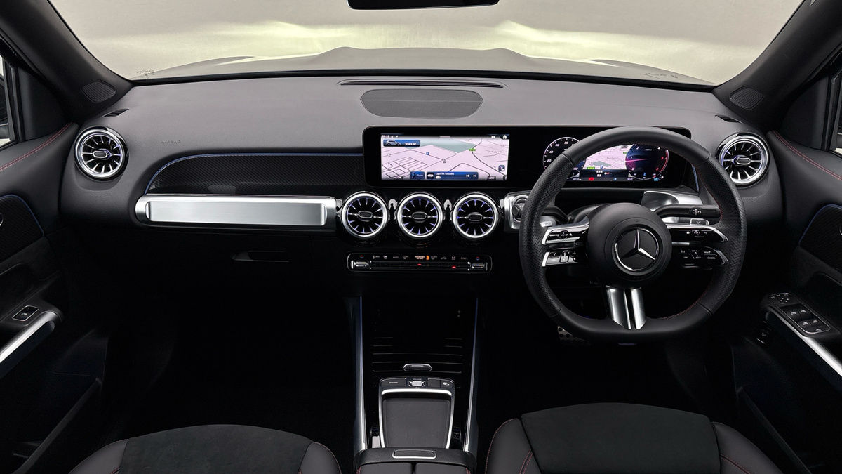 Mercedes-Benz GLB Image 12