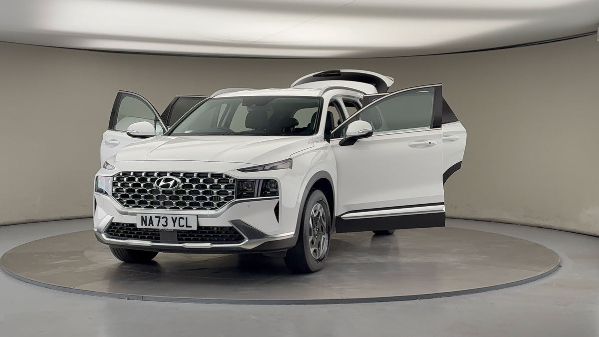 More views of Hyundai Santa Fe