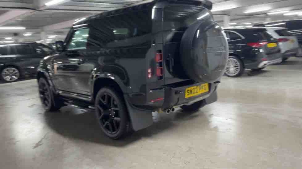 More views of Land Rover Defender 90