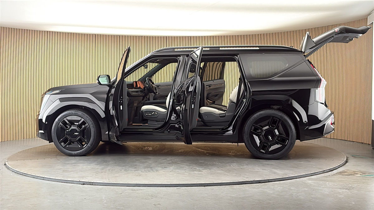 More views of Kia EV9