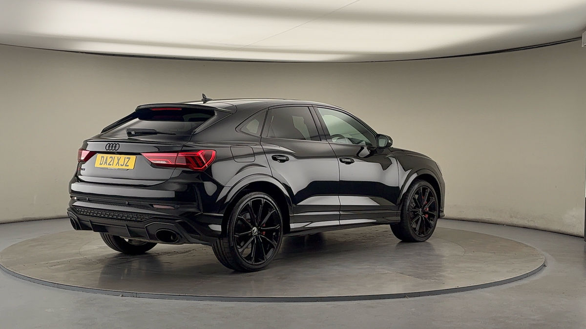 Audi RS Q3 Image 21