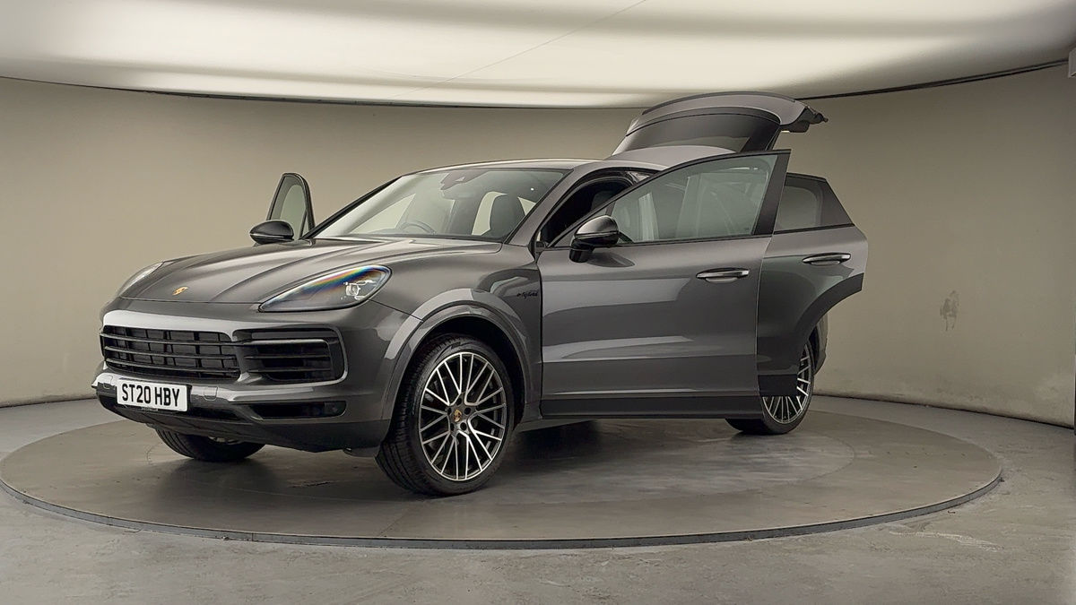 More views of Porsche Cayenne