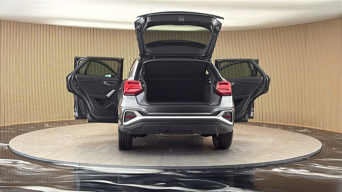 More views of Audi Q2