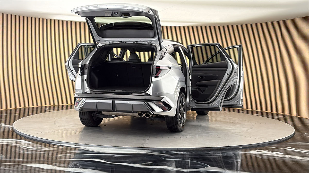 More views of Hyundai TUCSON
