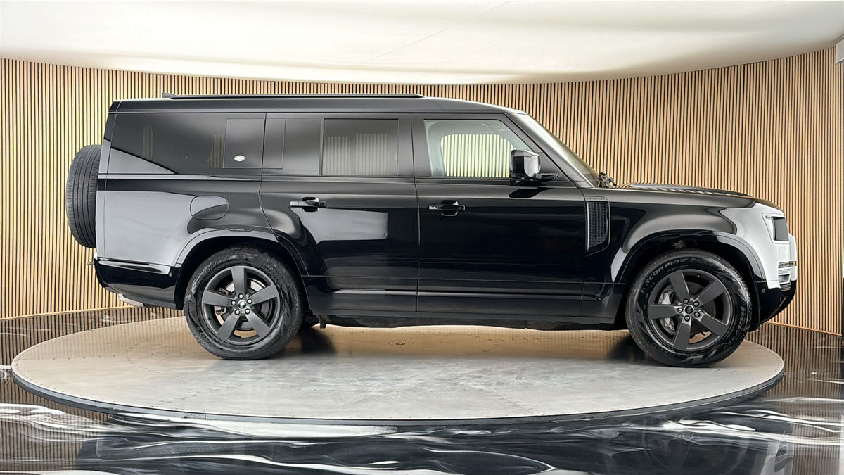 More views of Land Rover Defender 130