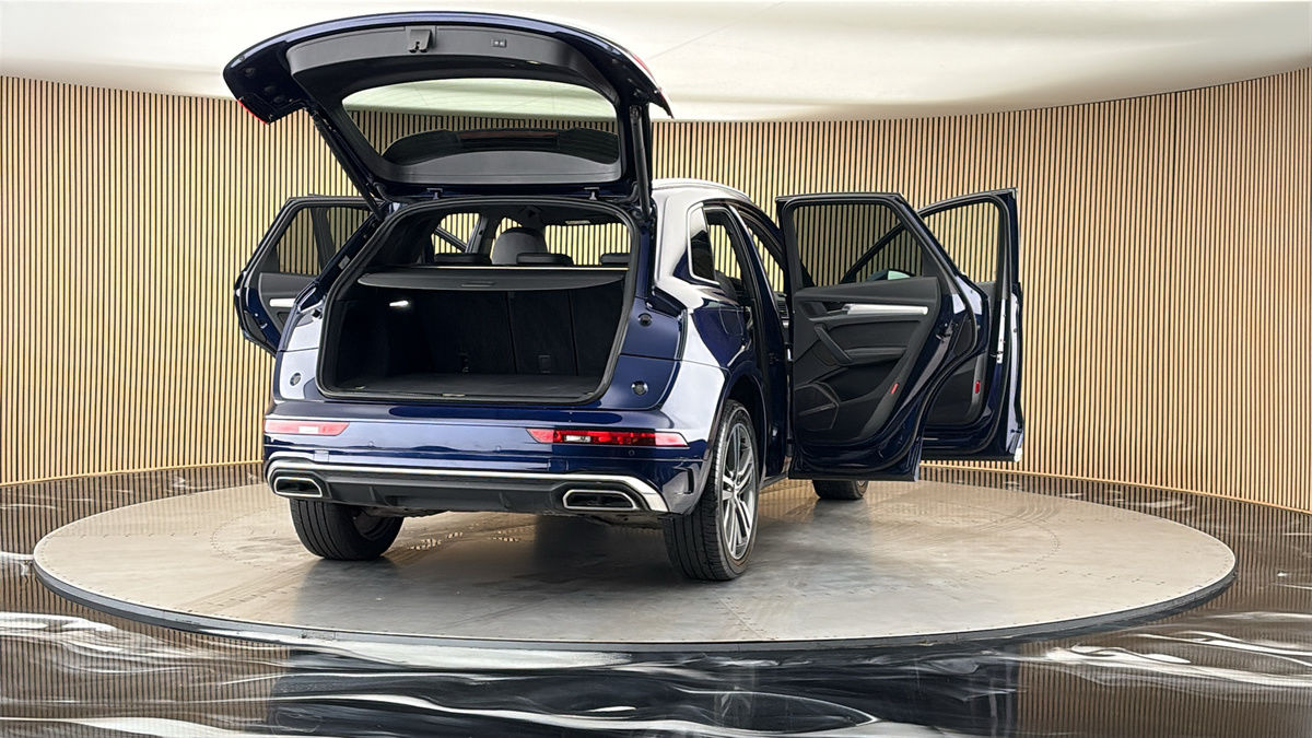 More views of Audi Q5