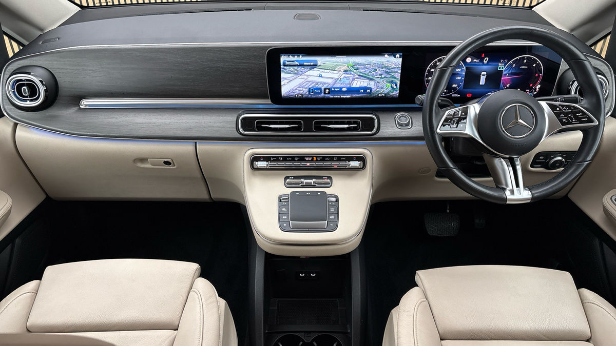 Mercedes-Benz V Class Image 12
