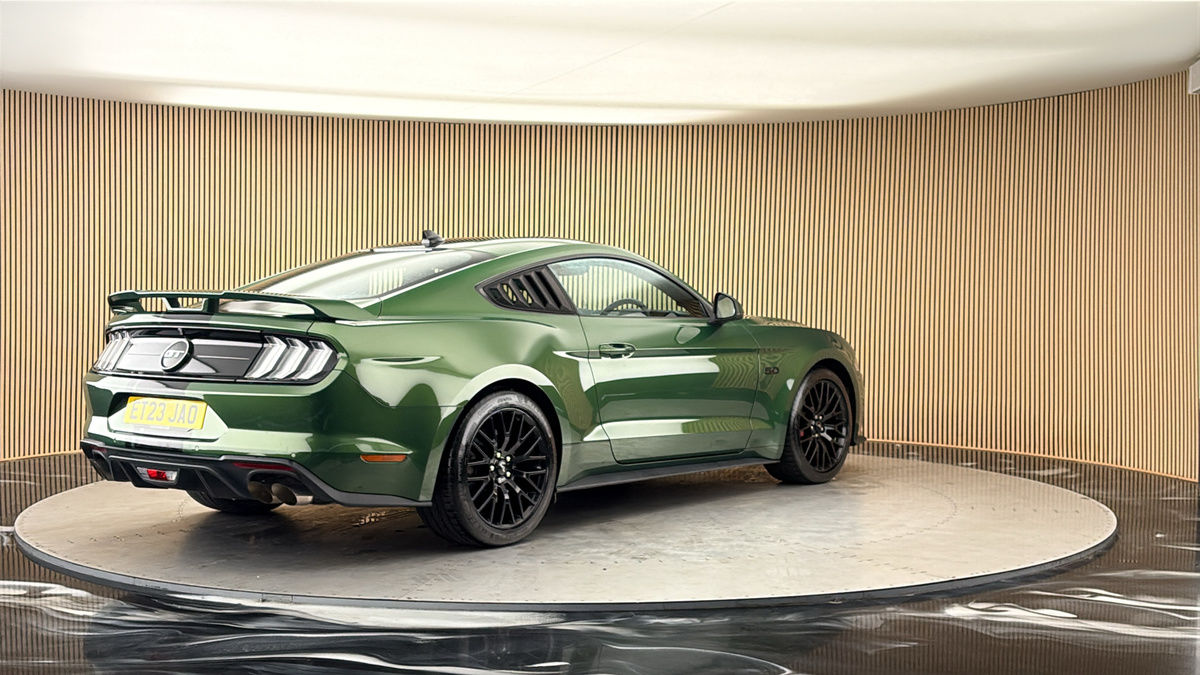 Ford Mustang Image 21