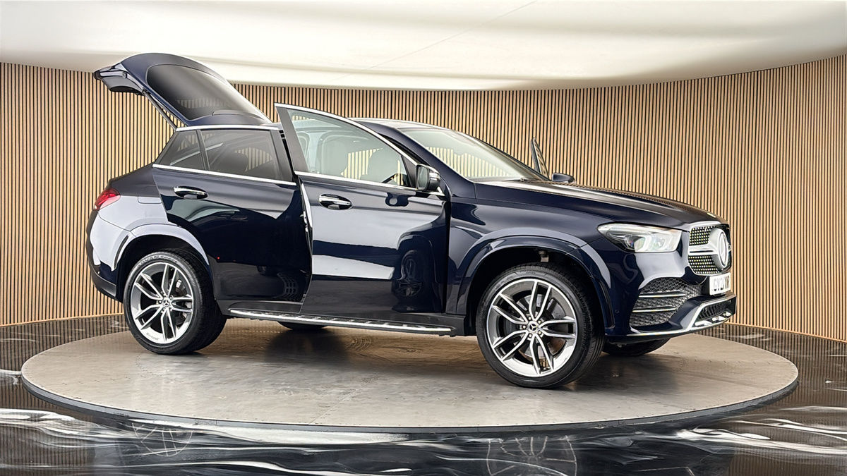 More views of Mercedes-Benz GLE