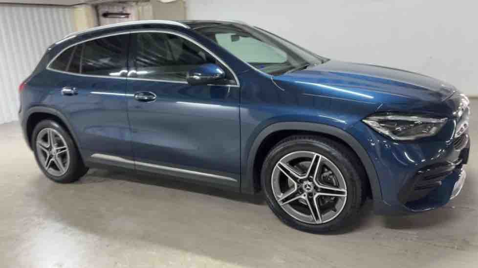 More views of Mercedes-Benz GLA