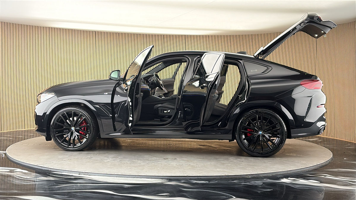 More views of BMW X6
