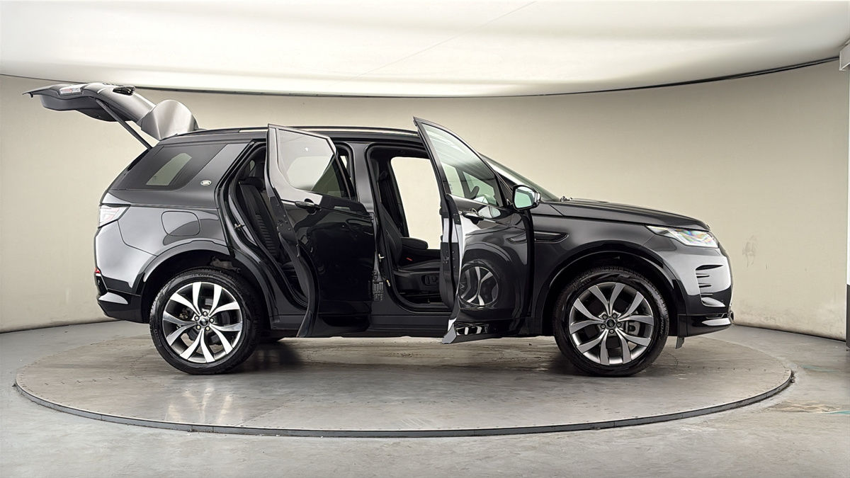 More views of Land Rover Discovery Sport