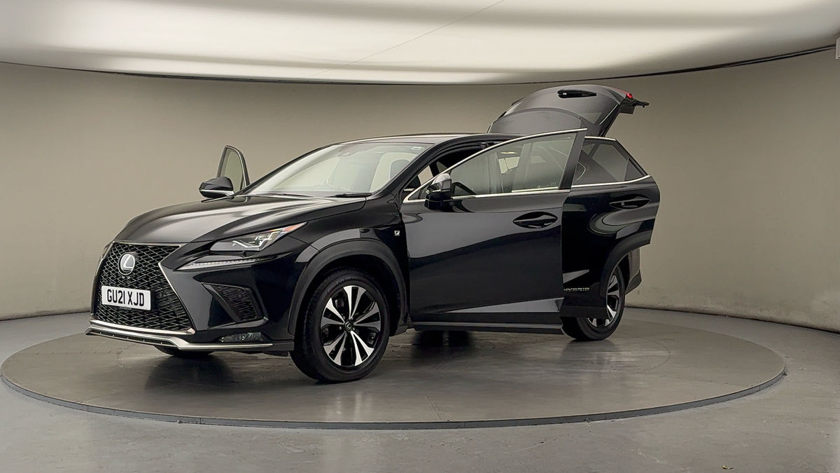 Lexus NX Image 22