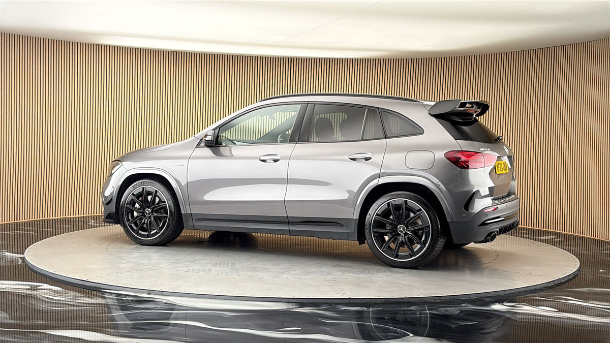 More views of Mercedes-Benz GLA
