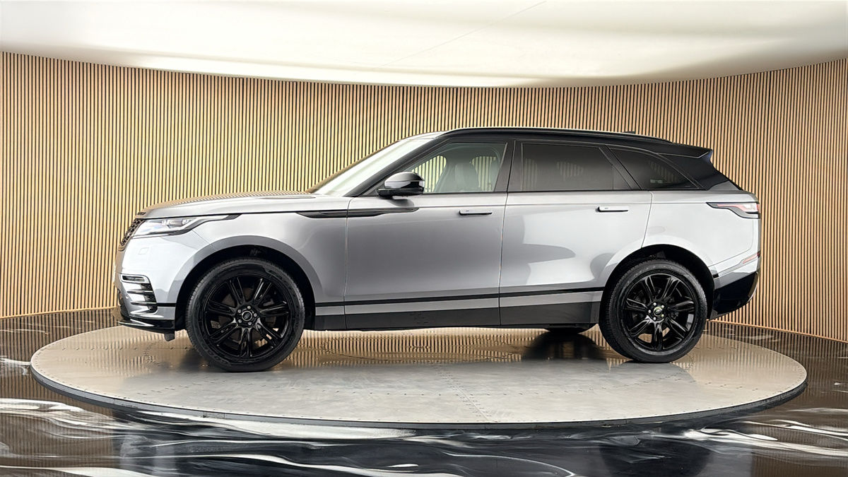 More views of Land Rover Range Rover Velar