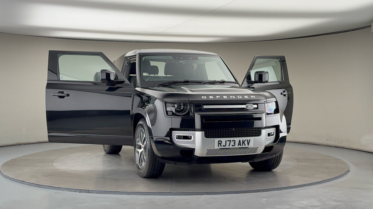 More views of Land Rover Defender 90