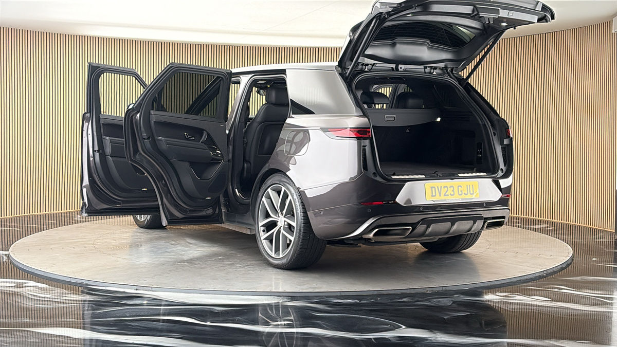 Land Rover Range Rover Sport Image 23