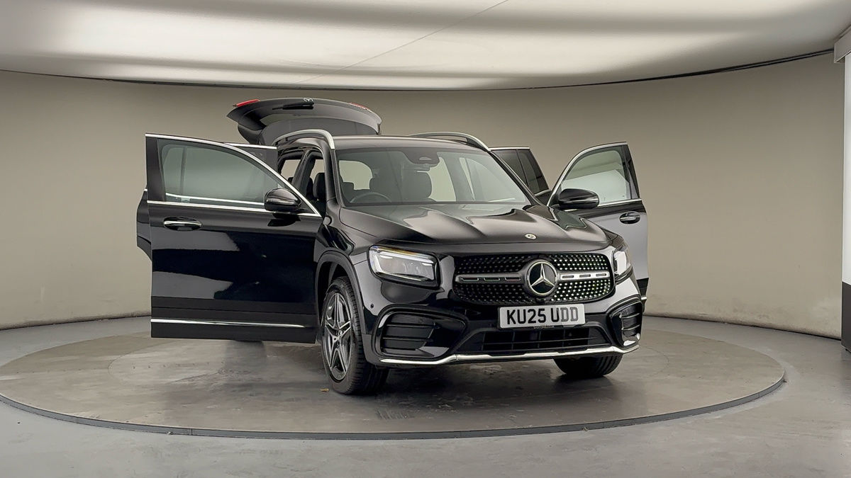 More views of Mercedes-Benz GLB