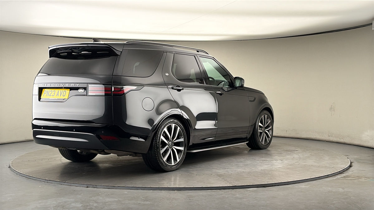 More views of Land Rover Discovery