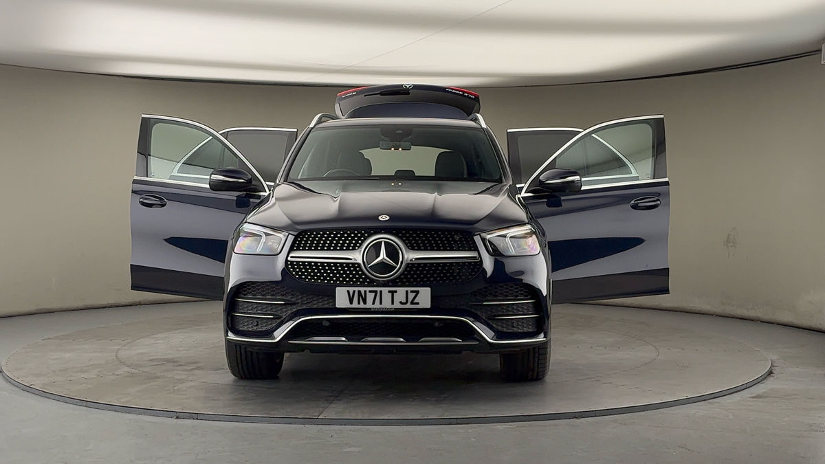 More views of Mercedes-Benz GLE