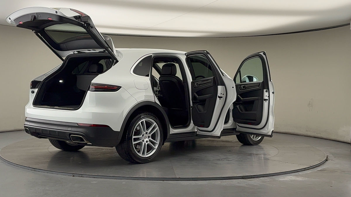 More views of Porsche Cayenne