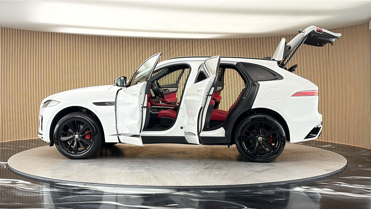 More views of Jaguar F-PACE