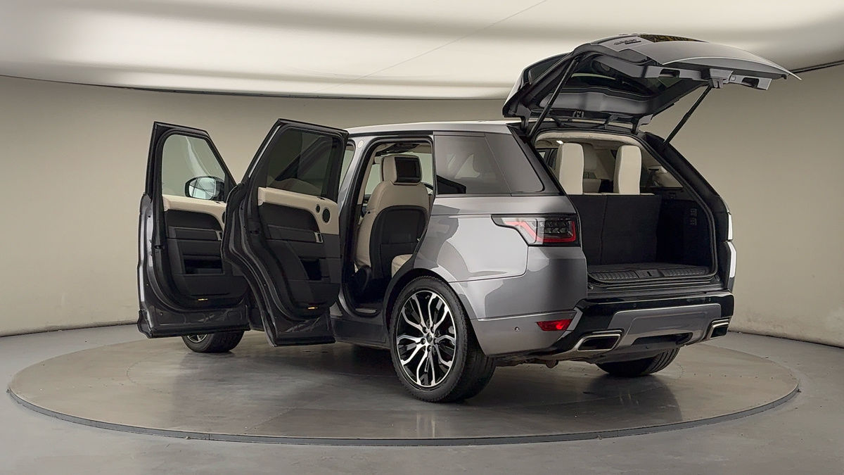 More views of Land Rover Range Rover Sport