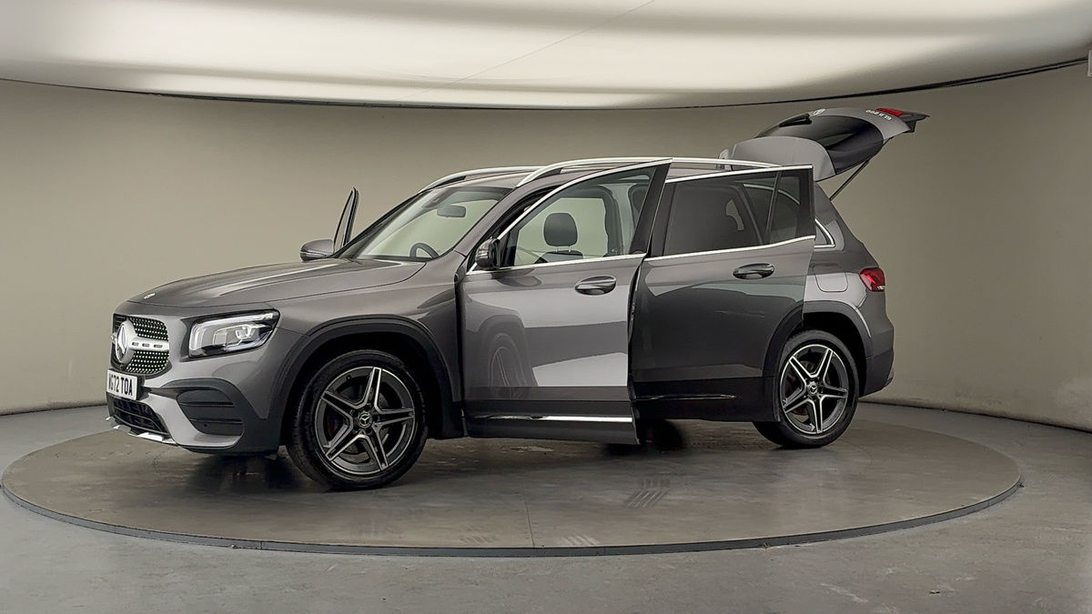 More views of Mercedes-Benz GLB