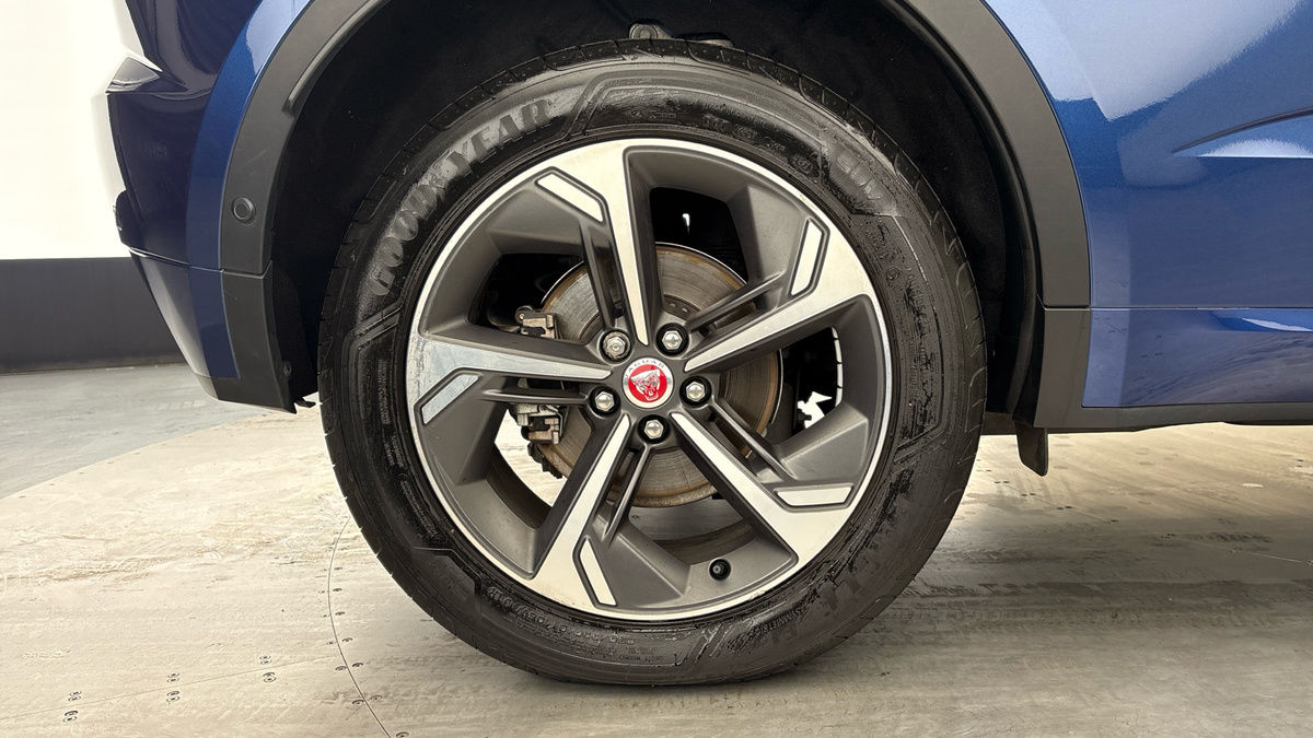 Jaguar E-PACE Image 10