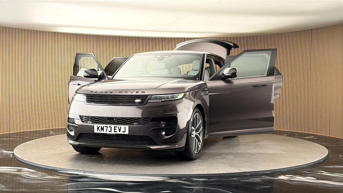 More views of Land Rover Range Rover Sport