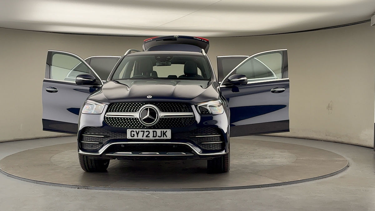 More views of Mercedes-Benz GLE