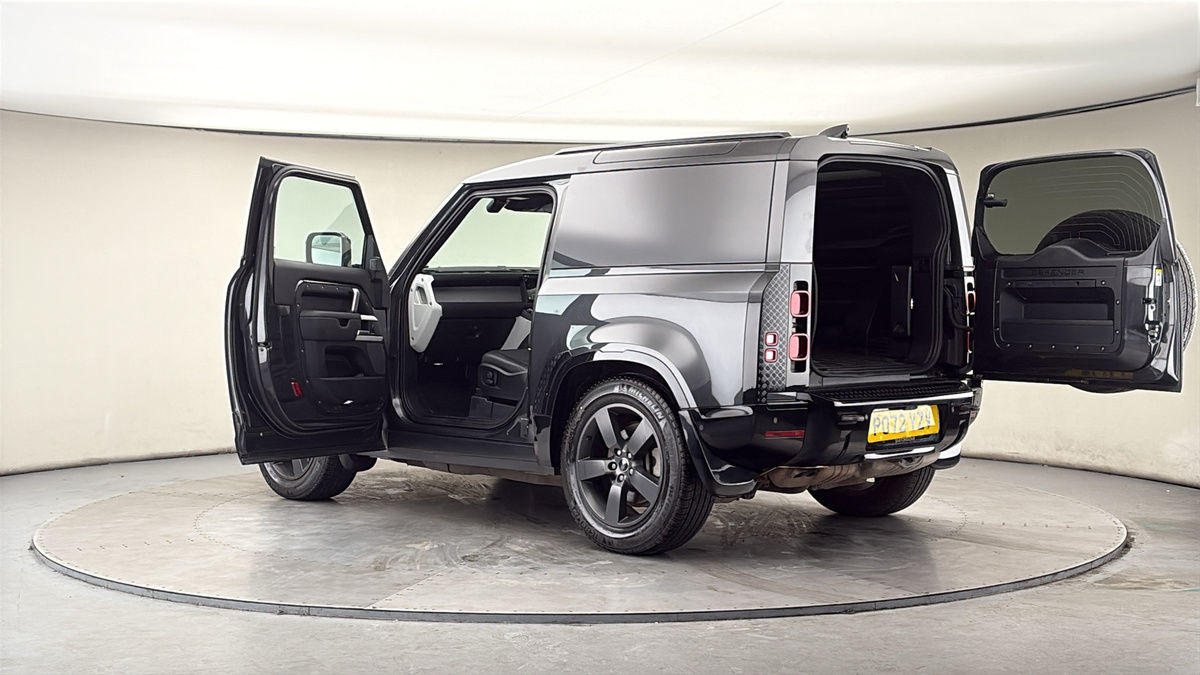 More views of Land Rover Defender 90