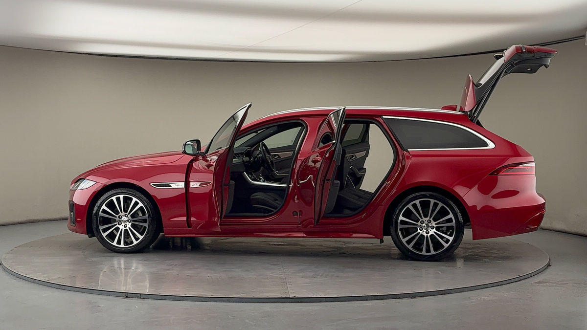 More views of Jaguar XF