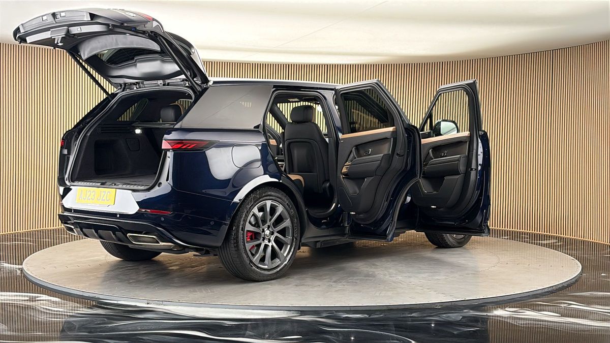 More views of Land Rover Range Rover Sport