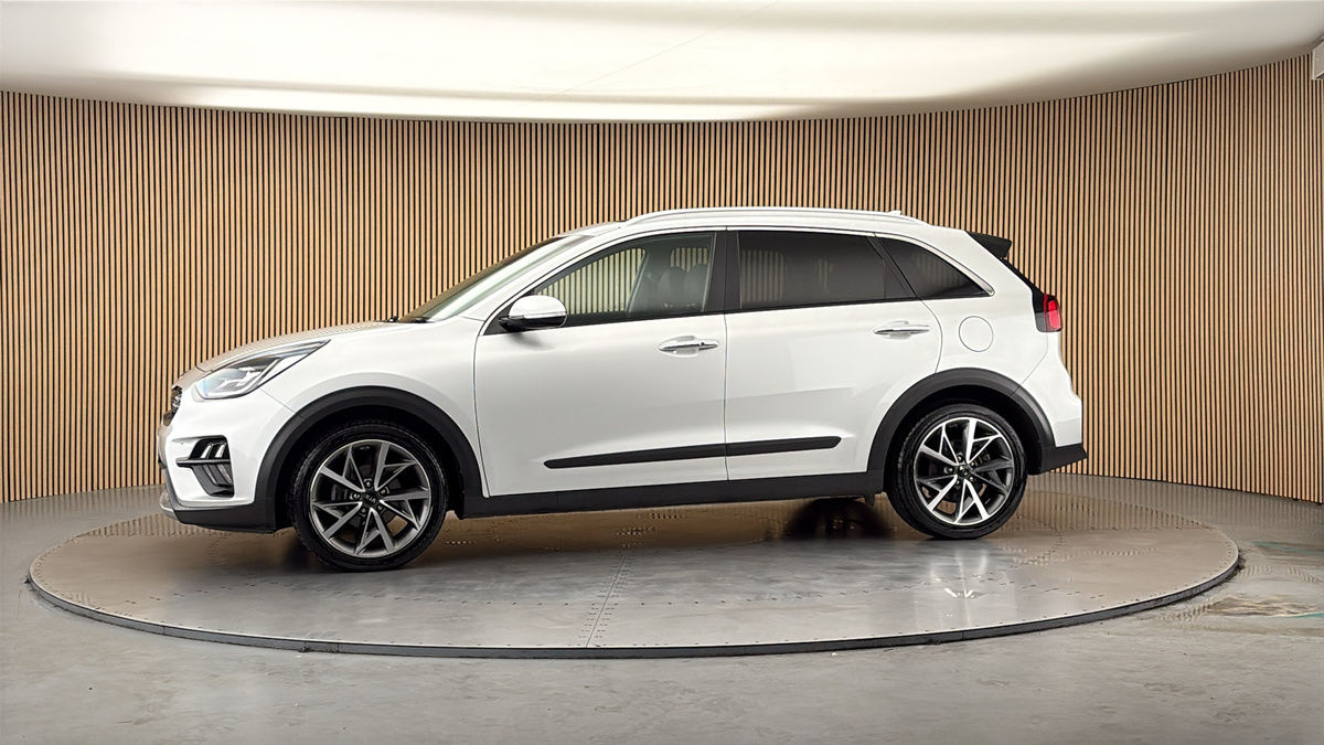 More views of Kia Niro