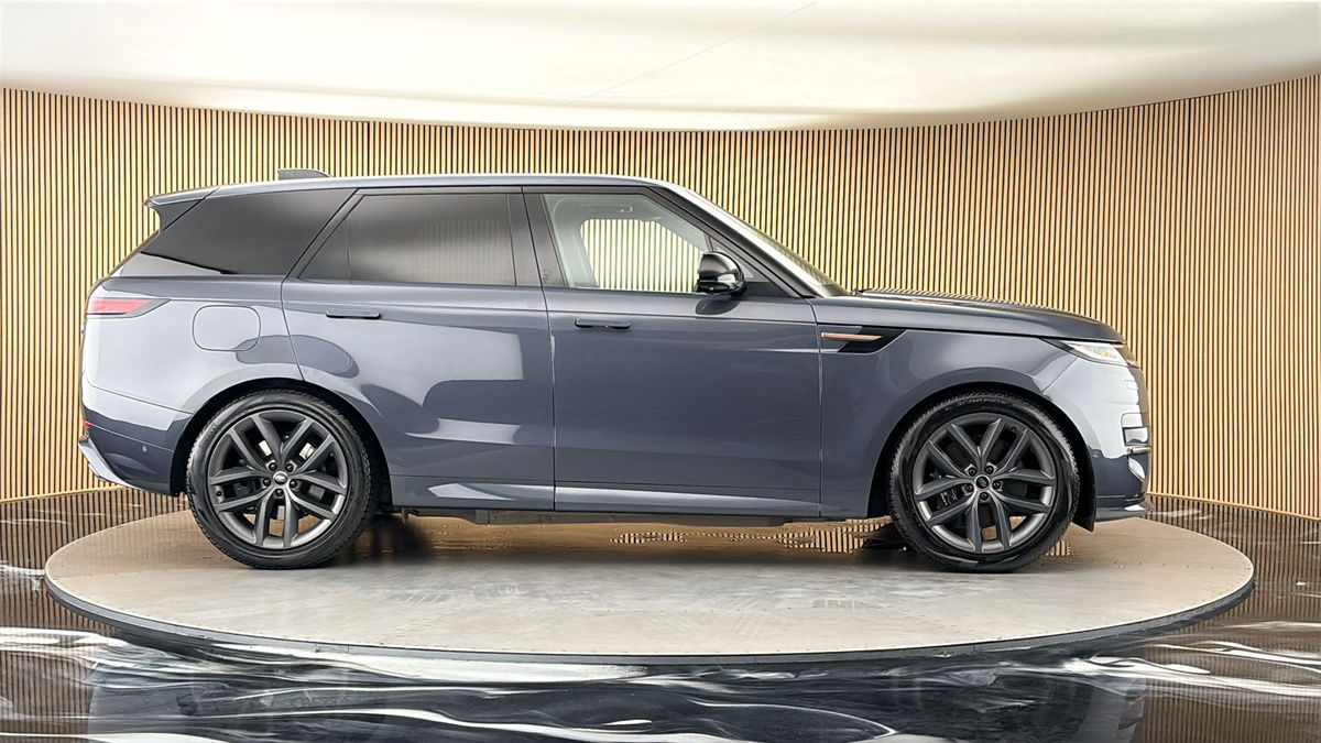 Land Rover Range Rover Sport Image 16