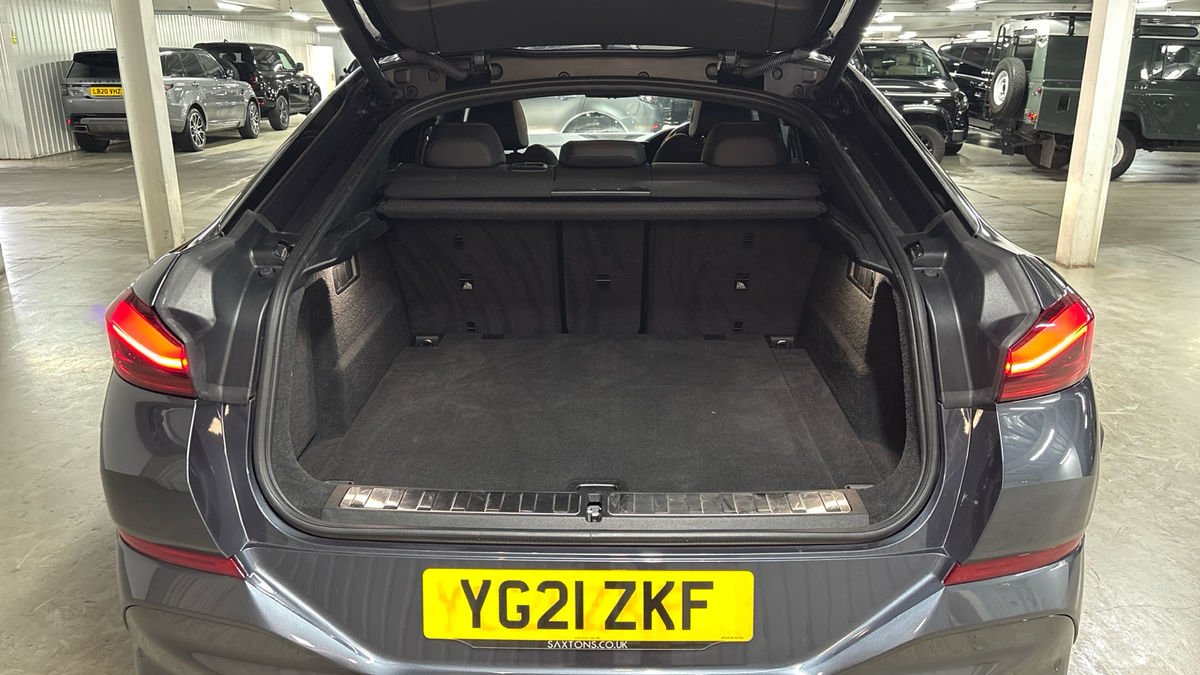 BMW X6 Image 11