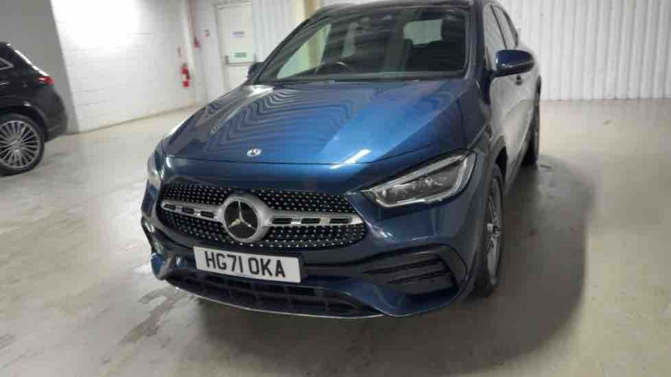More views of Mercedes-Benz GLA