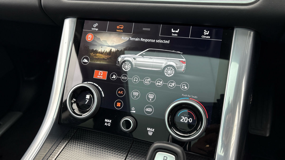 Land Rover Range Rover Sport Image 25