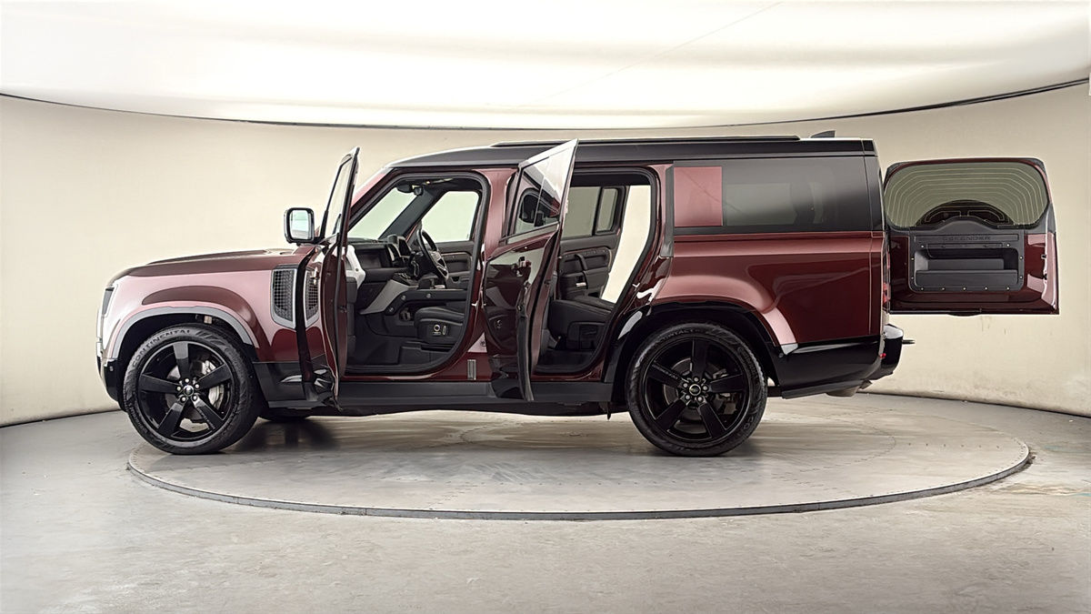 More views of Land Rover Defender 130