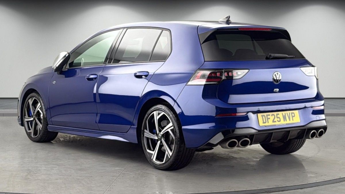 Volkswagen Golf Image 2