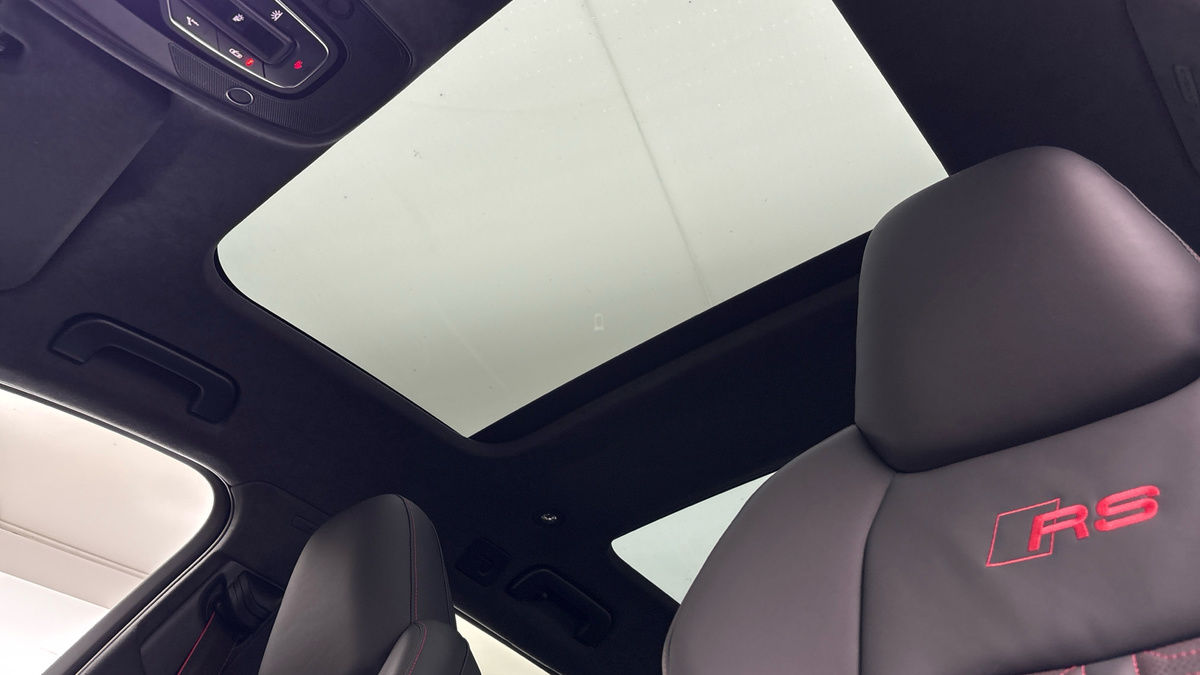 Audi RS6 Avant Image 6