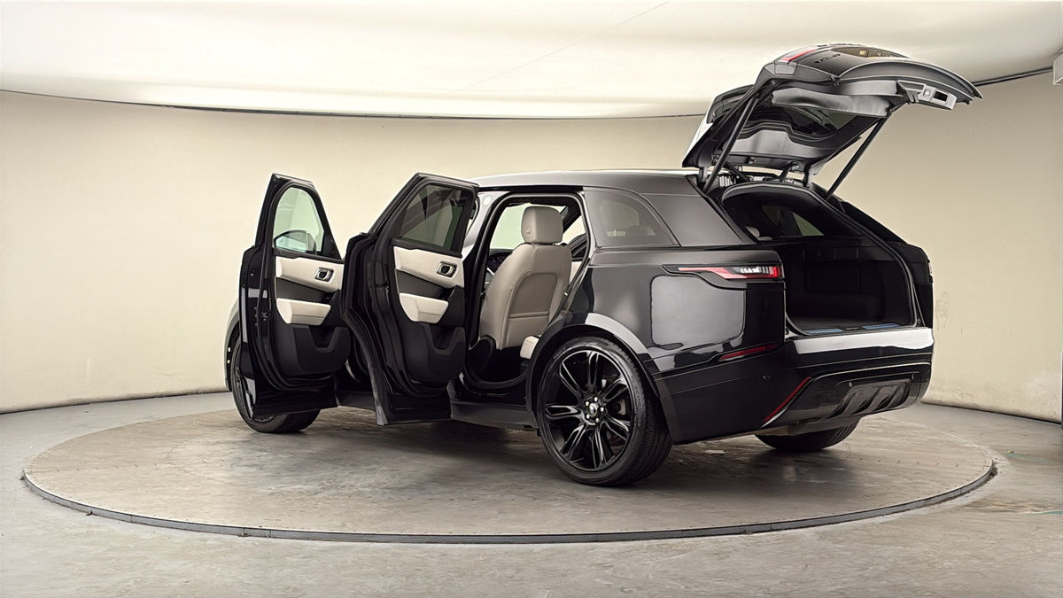 More views of Land Rover Range Rover Velar