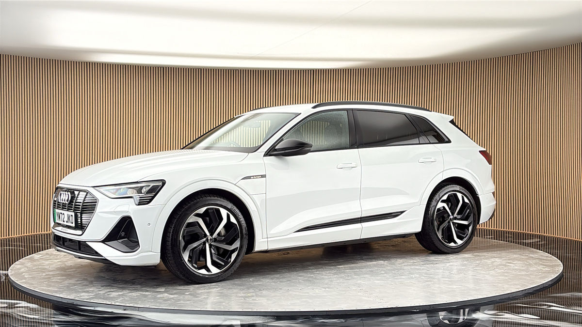 More views of Audi e-tron