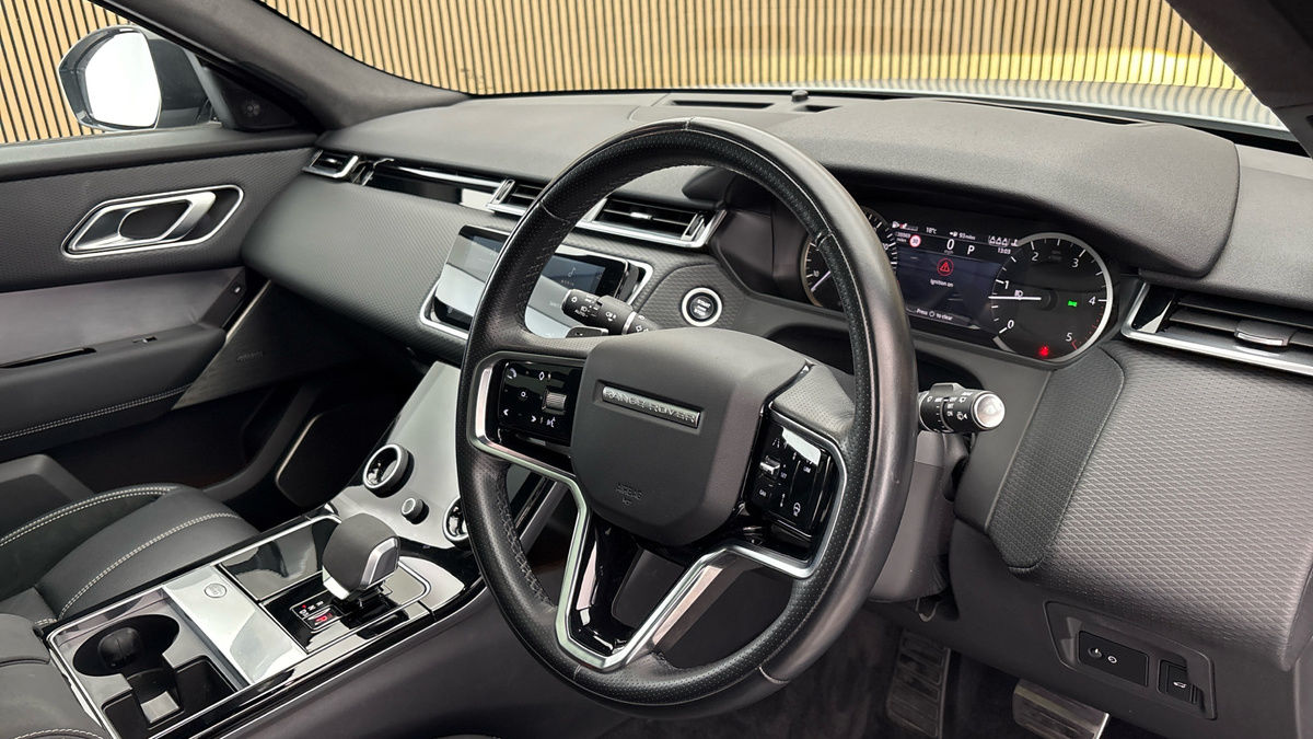 Land Rover Range Rover Velar Image 5