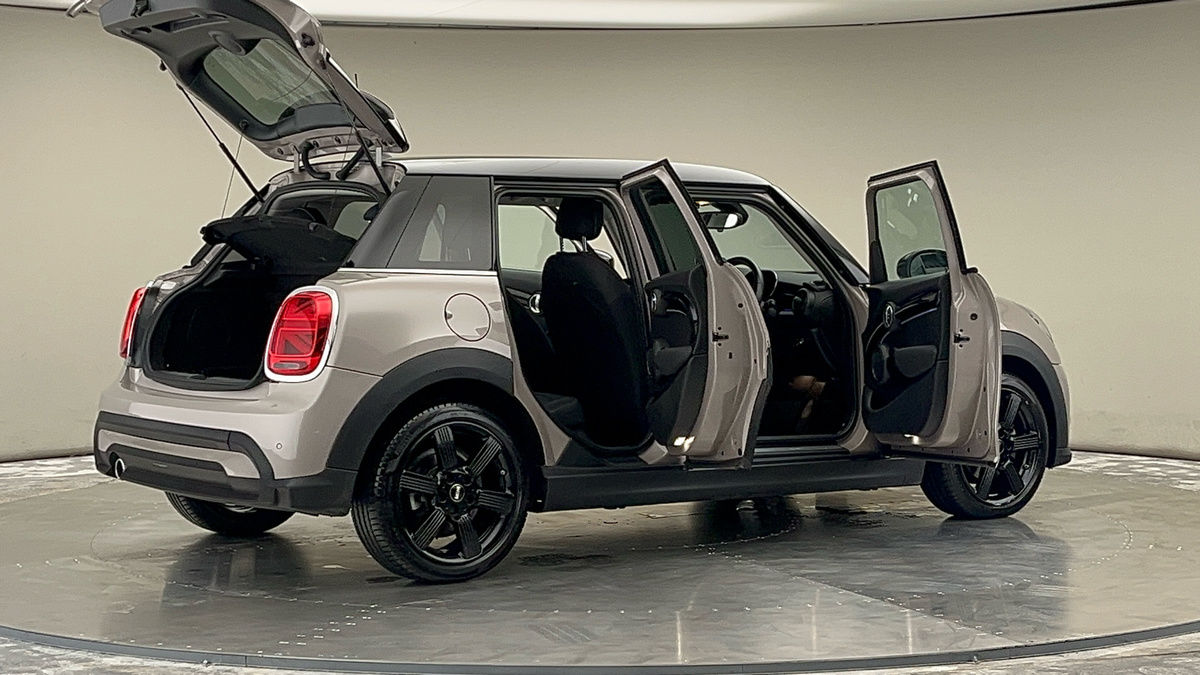 More views of MINI Hatch