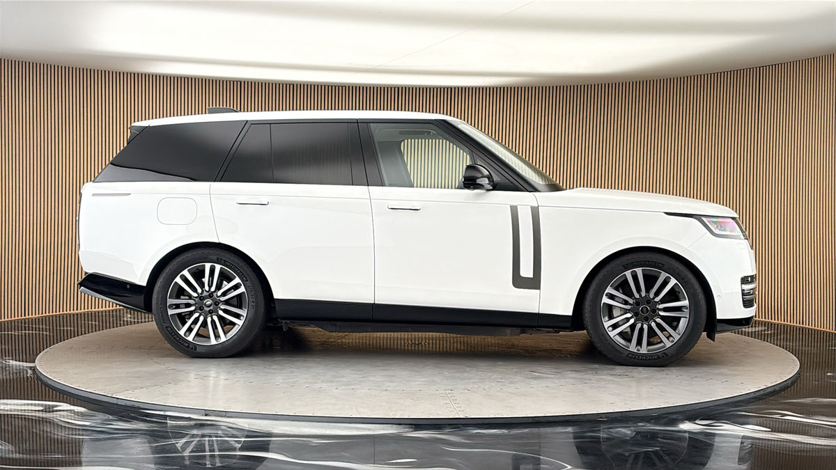 More views of Land Rover Range Rover